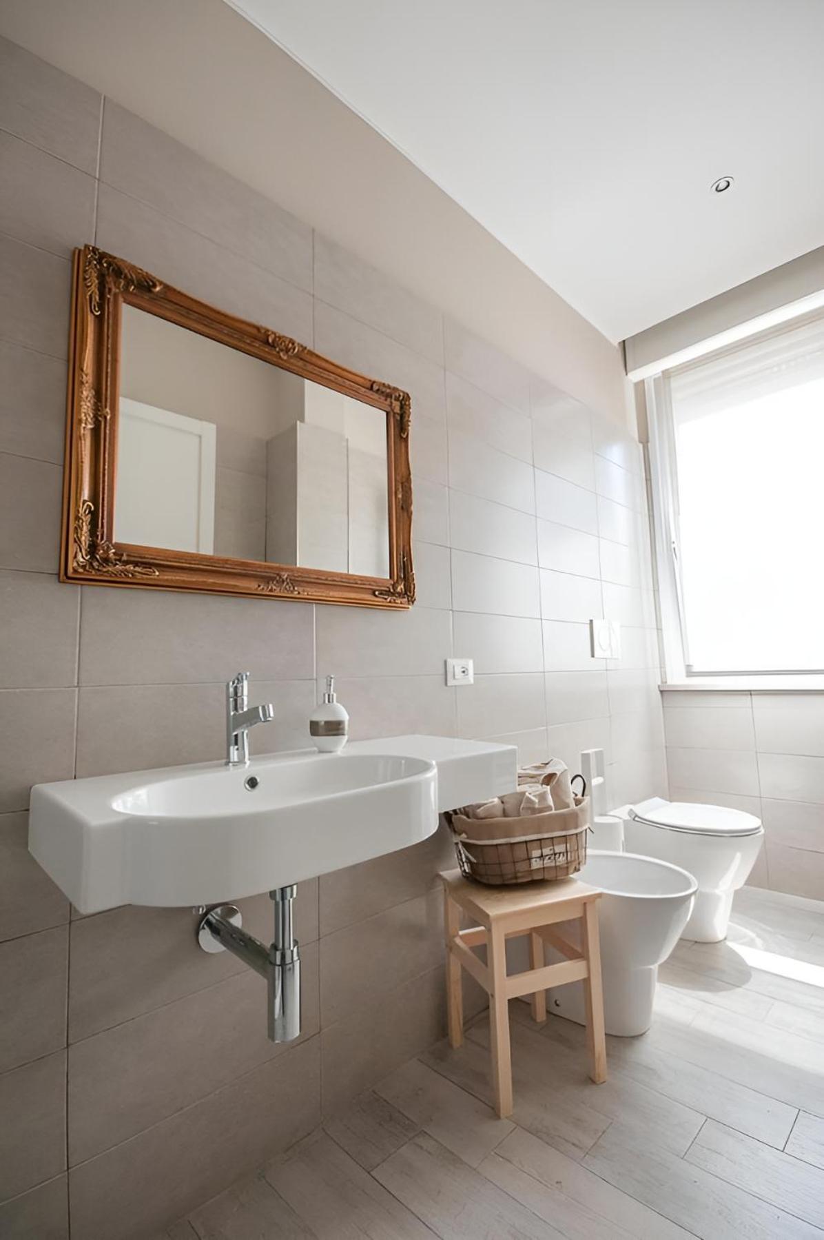 Alla Scaletta - Stanze Con Bagno Privato E Wifi A Pochi Passi Dal Duomo Mirandola Εξωτερικό φωτογραφία